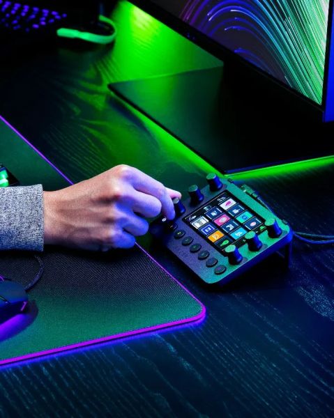 Многофункциональный контроллер Razer Stream Controller photo 6